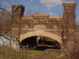 Oakwood Cemetery arch
